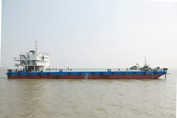 “鐵建插01”、“鐵建鋪01”（HX015）工程船順利舉行交船儀式